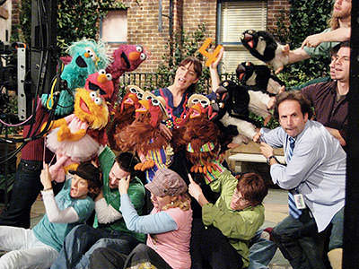 The whole crew of puppets, Feist and the number 4