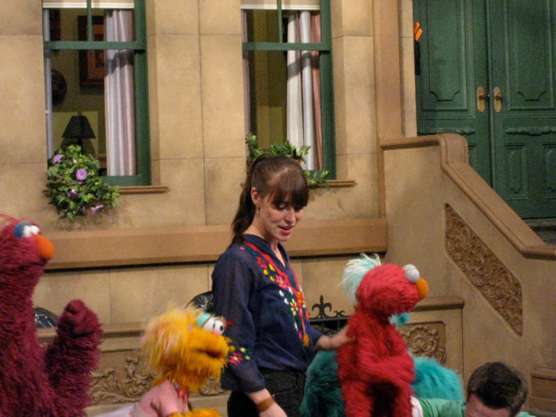 Feist on the set of Sesame Street